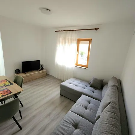 Apartman Krash *