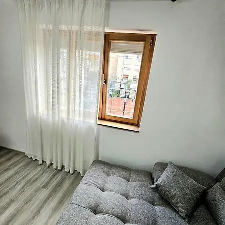 Apartman Krash *